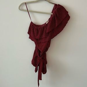 S Mauve Red Polkadot Off One-Shoulder Top